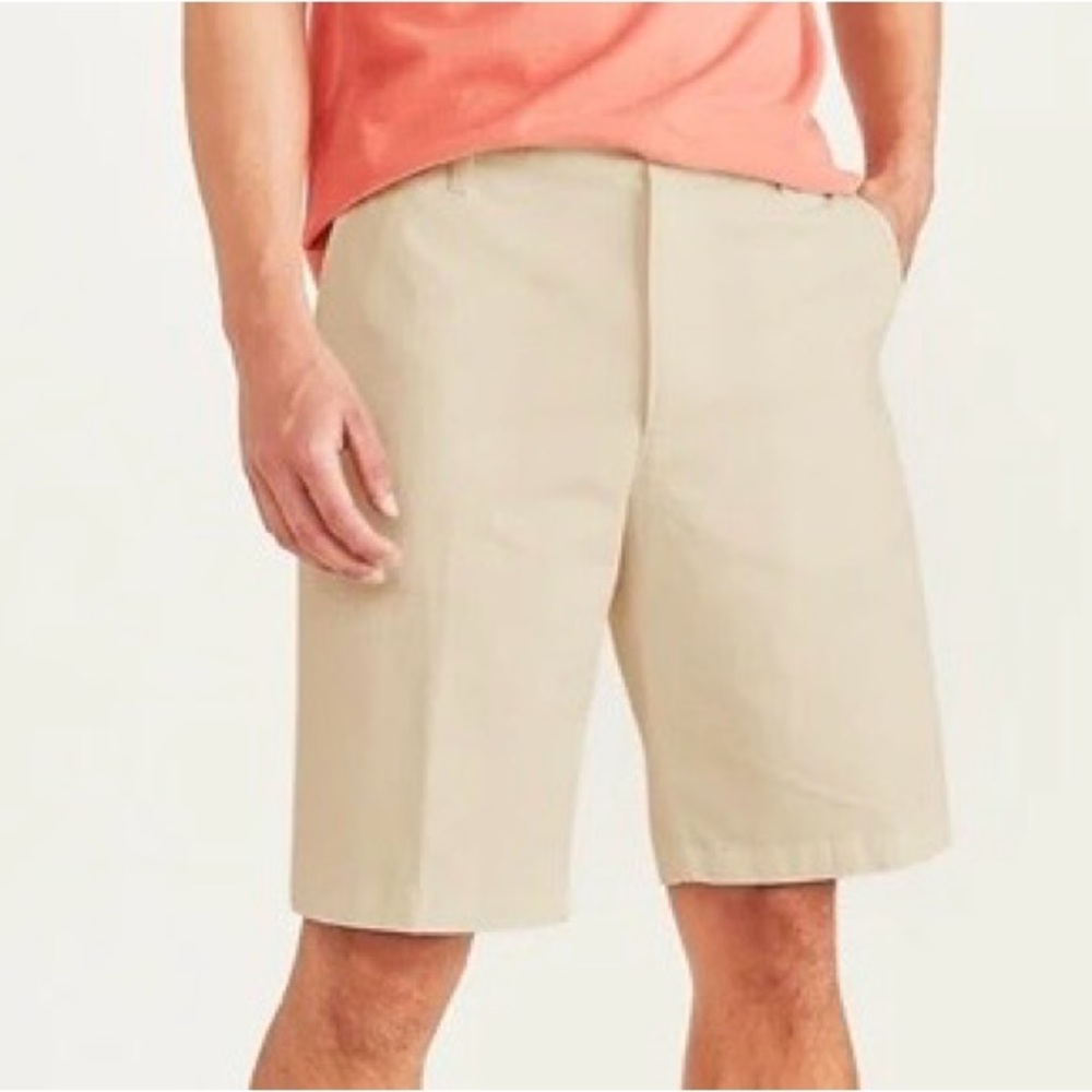 Dockers Khaki Flat-Front Men's Shorts Classic Size 42 Cotton Golf Casual Resort